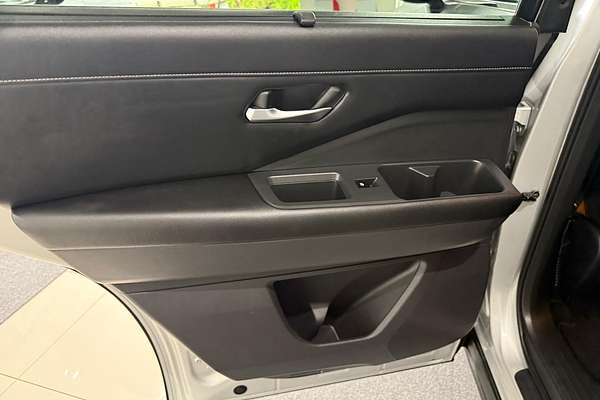 2023 Nissan Pathfinder Ti R53