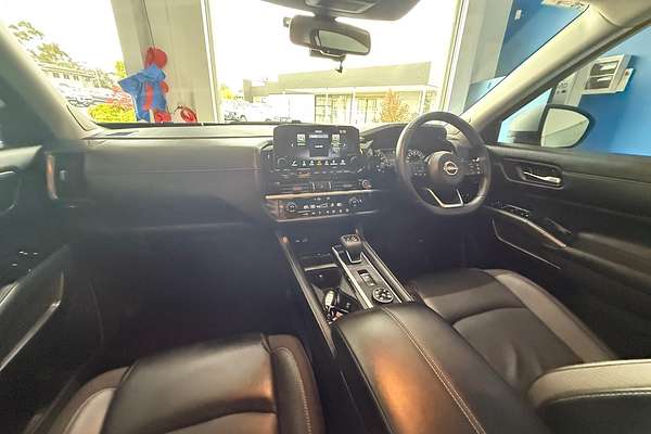 2023 Nissan Pathfinder Ti R53