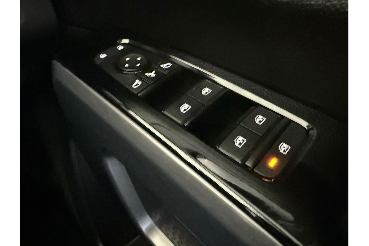 2023 Nissan Pathfinder Ti R53