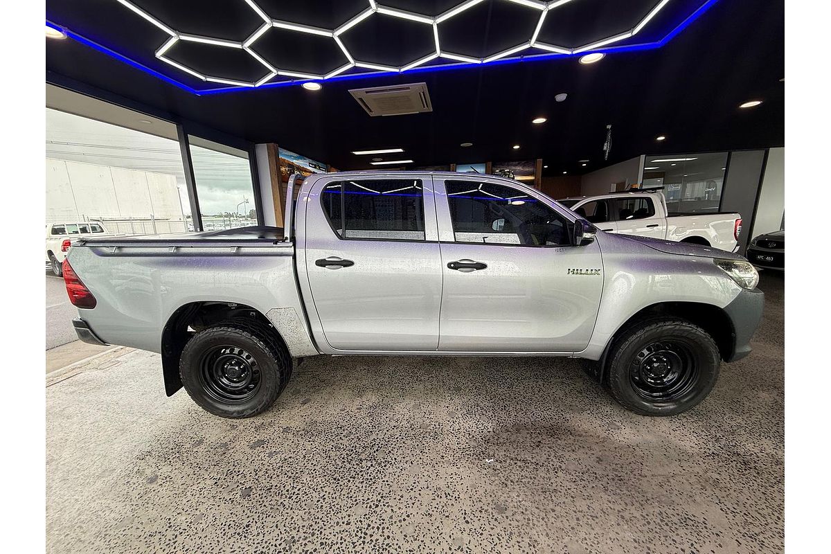 2016 Toyota Hilux Workmate GUN125R 4X4