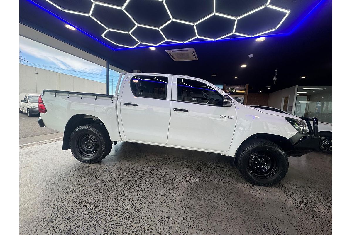 2017 Toyota Hilux Workmate GUN125R 4X4