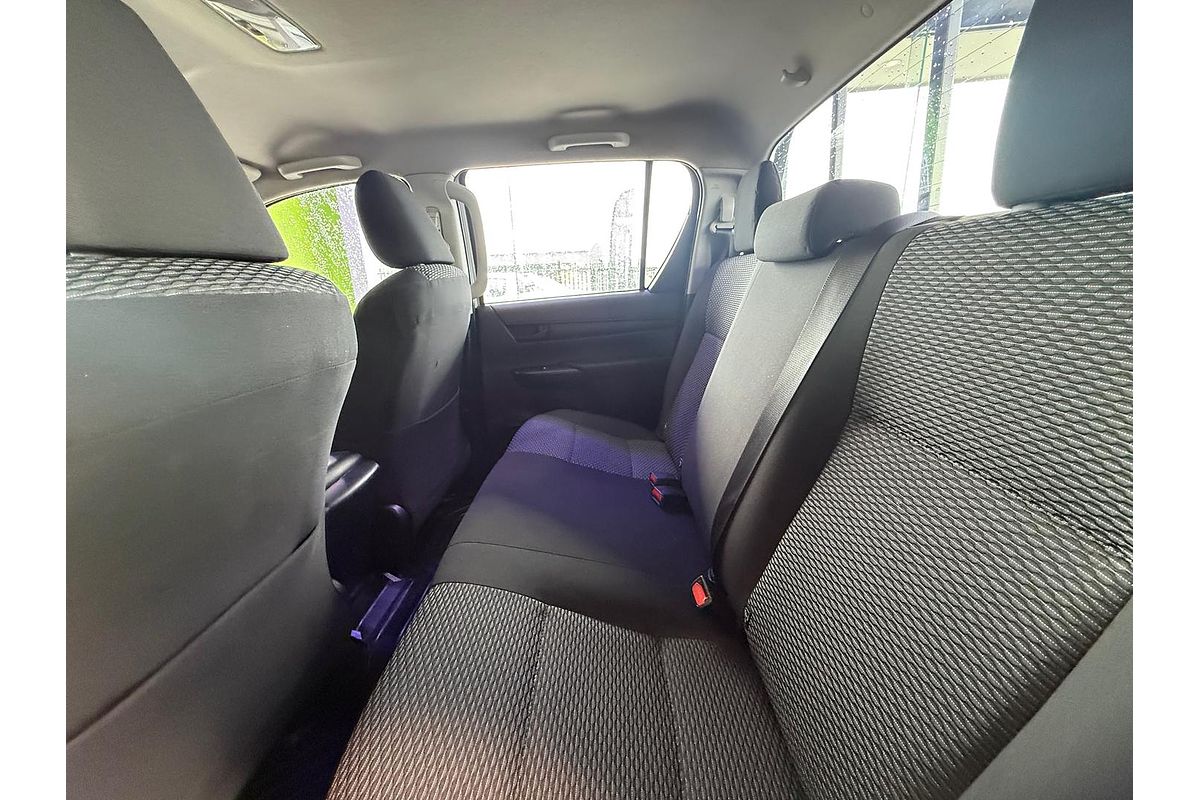 2016 Toyota Hilux Workmate GUN125R 4X4