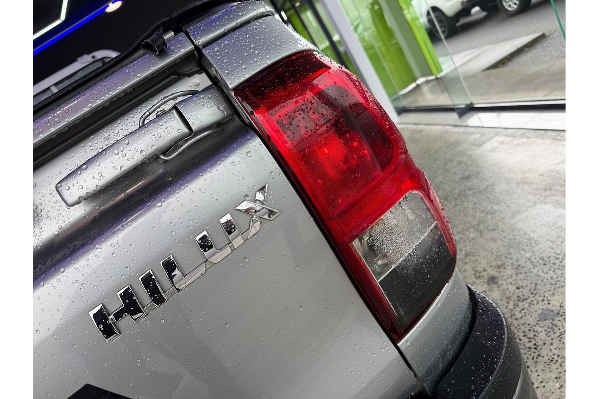 2016 Toyota Hilux Workmate GUN125R 4X4