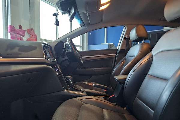 2018 Hyundai Elantra Elite AD