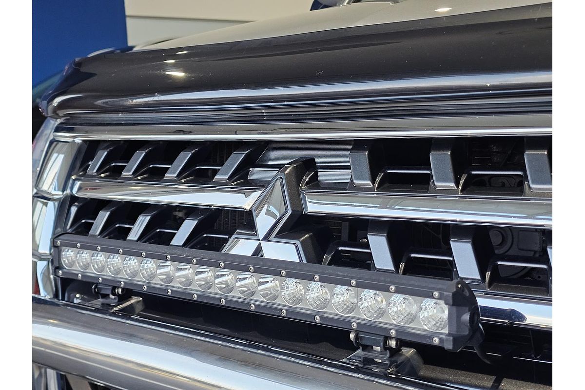 2020 Mitsubishi Pajero GLS NX