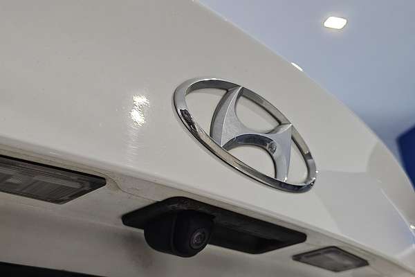 2018 Hyundai Elantra Elite AD