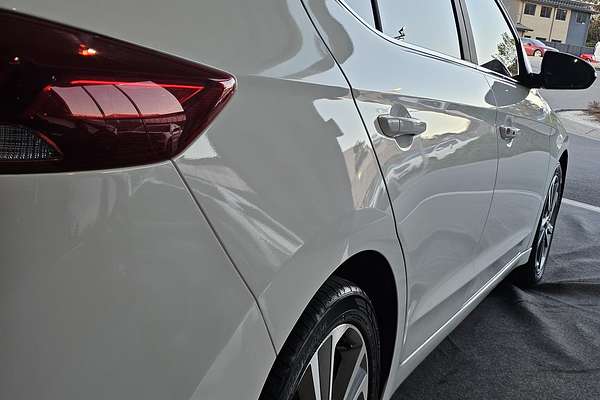 2018 Hyundai Elantra Elite AD