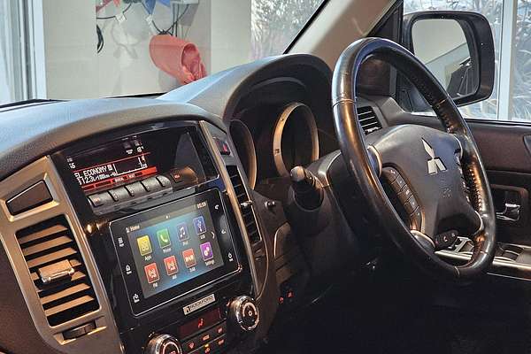 2020 Mitsubishi Pajero GLS NX