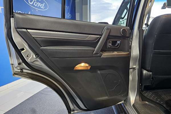 2020 Mitsubishi Pajero GLS NX