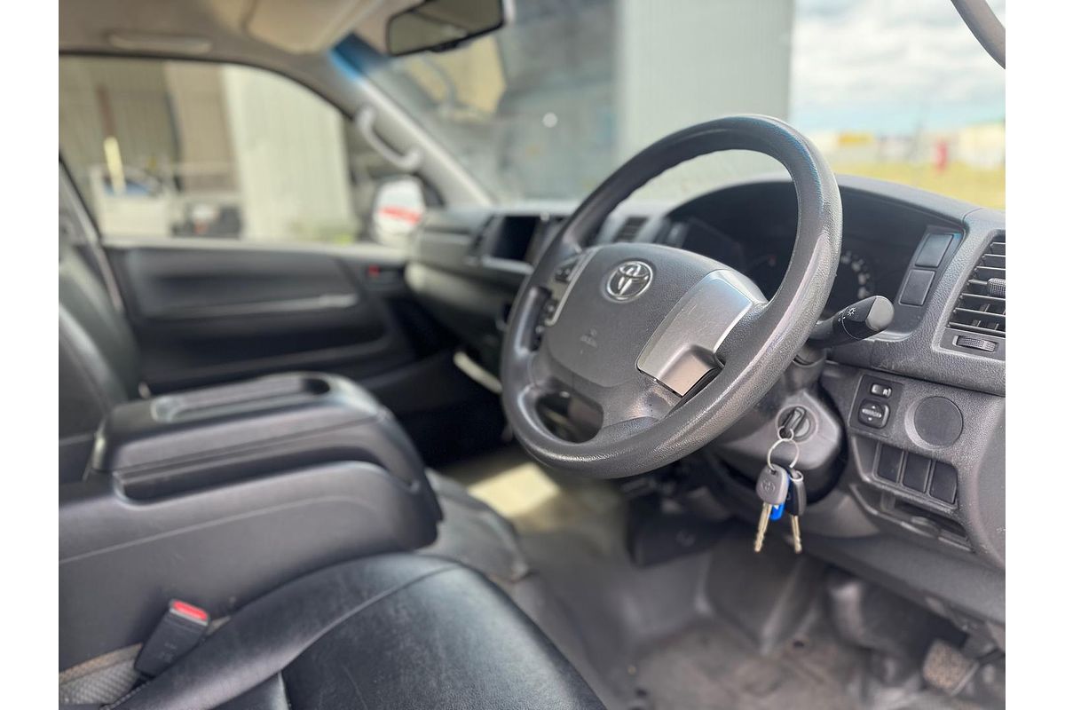 2018 Toyota Hiace Commuter KDH223R ELWB High Roof