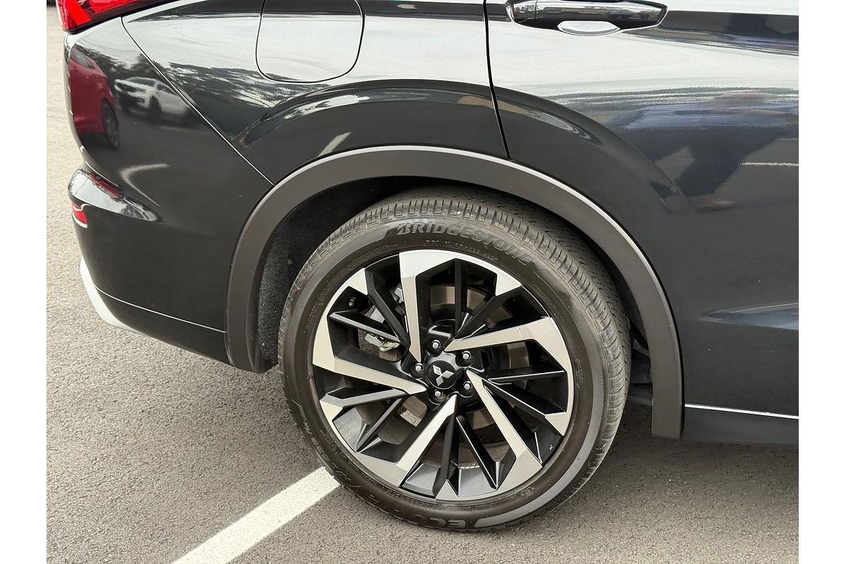 2022 Mitsubishi Outlander Exceed Tourer ZM