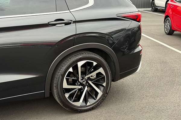 2022 Mitsubishi Outlander Exceed Tourer ZM