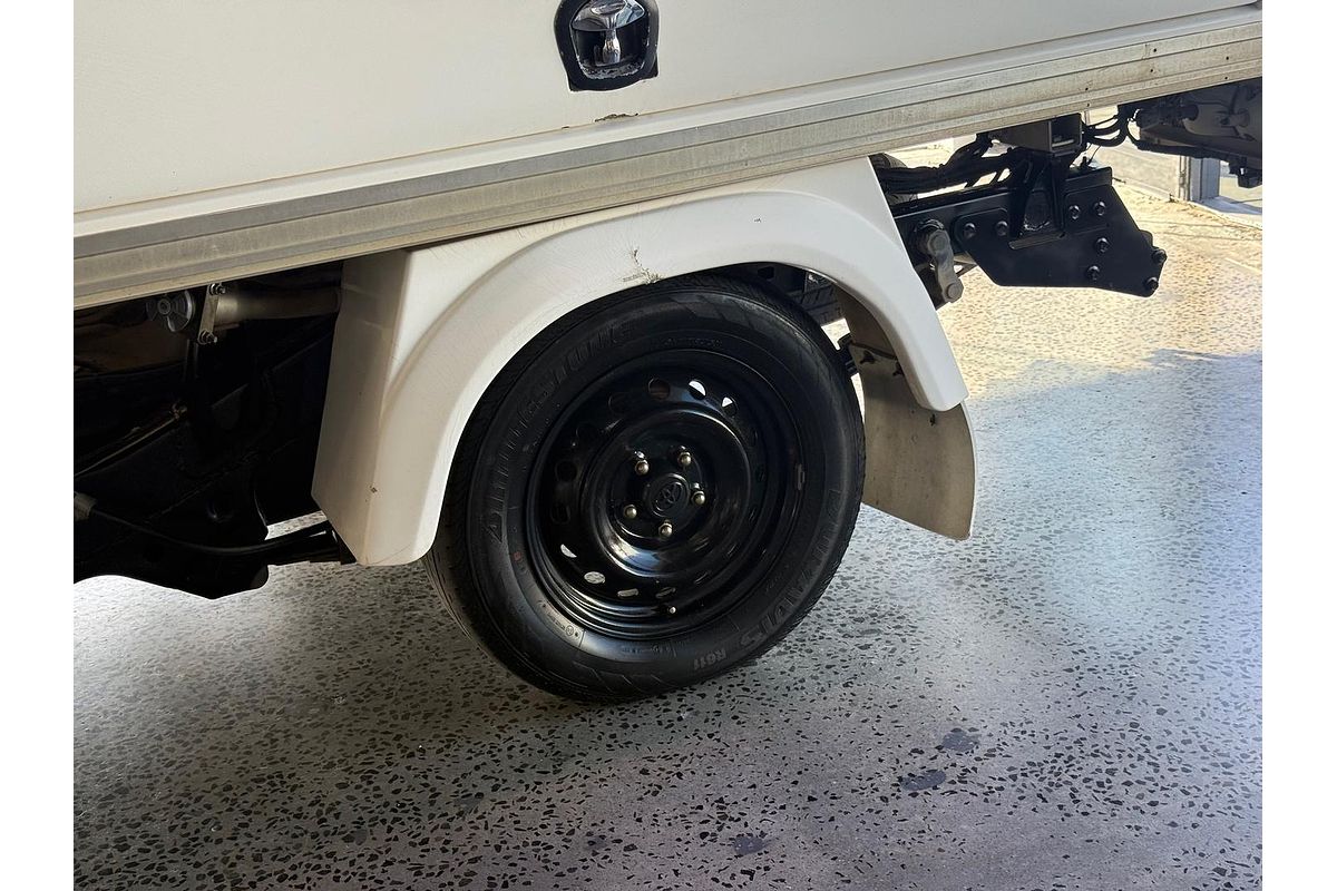 2016 Toyota Hilux Workmate GUN122R Rear Wheel Drive