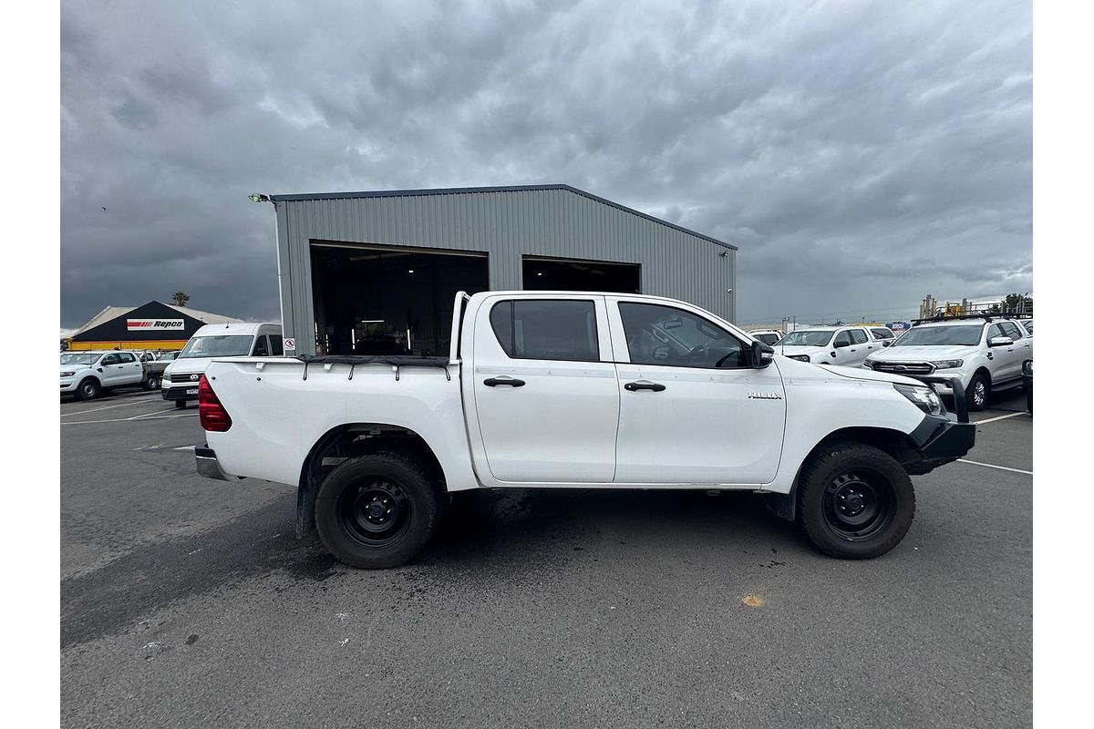 2017 Toyota Hilux Workmate GUN125R 4X4