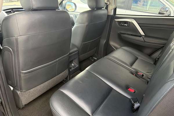 2023 Mitsubishi Pajero Sport GSR QF