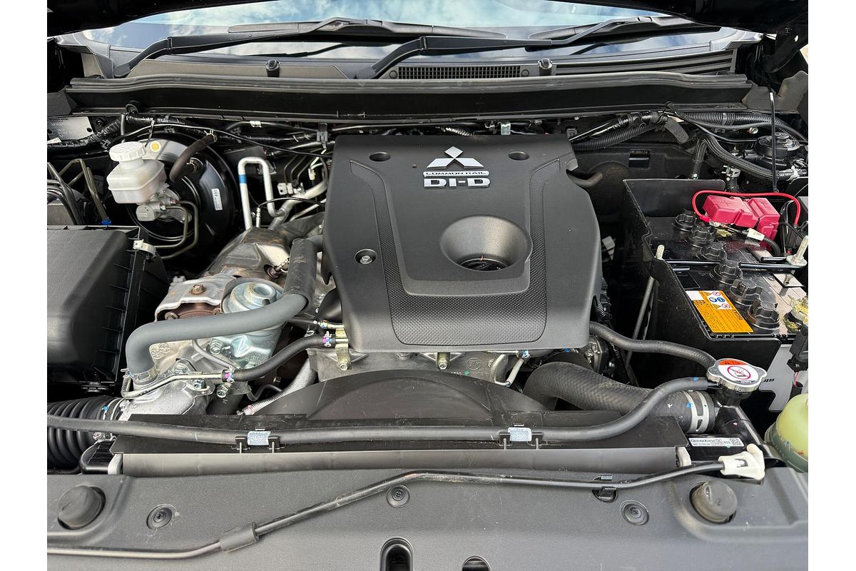 2023 Mitsubishi Pajero Sport GSR QF