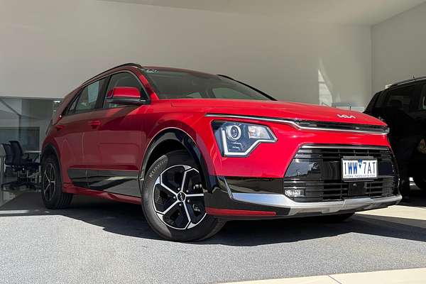 2022 Kia Niro Hybrid S DE