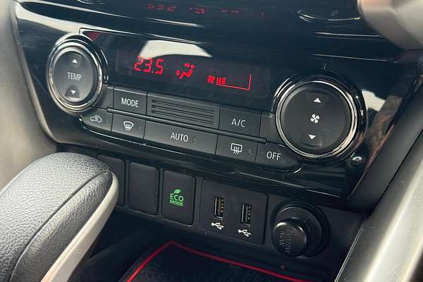 2020 Mitsubishi Eclipse Cross Black Edition YA