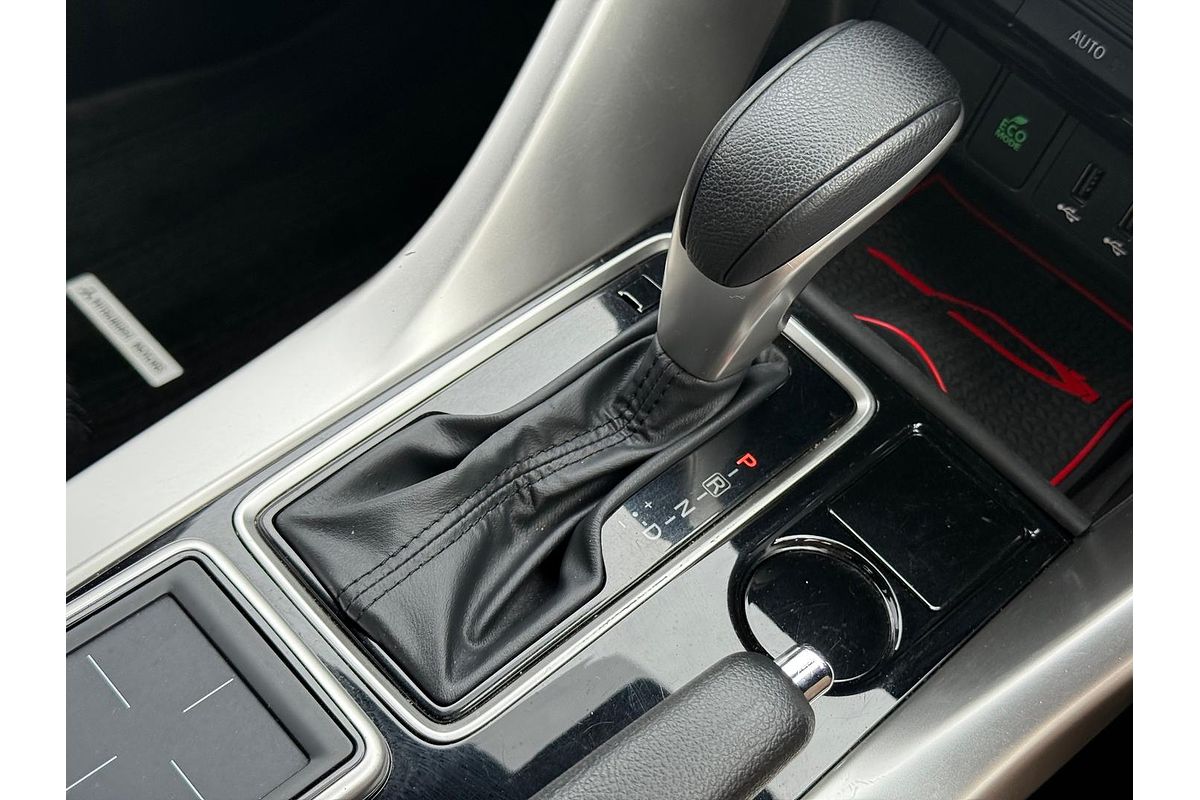 2020 Mitsubishi Eclipse Cross Black Edition YA