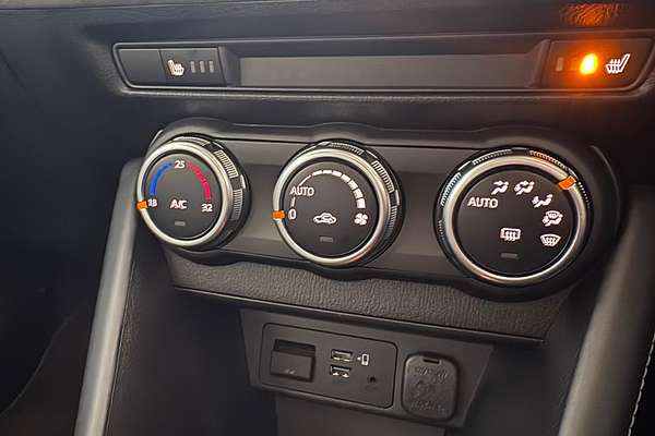 2023 Mazda CX-3 Akari DK