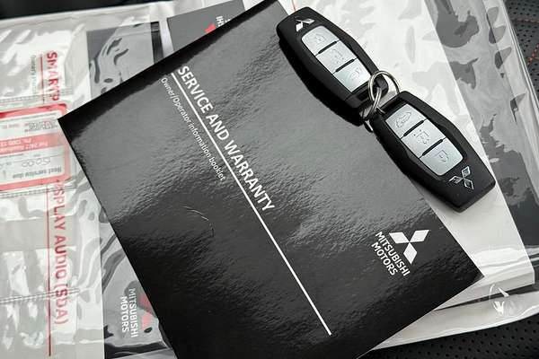 2022 Mitsubishi Outlander Exceed Tourer ZM