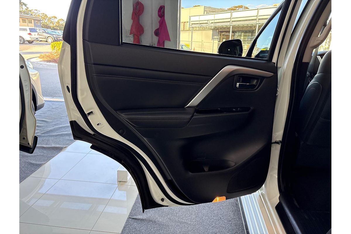 2022 Mitsubishi Pajero Sport Exceed QF