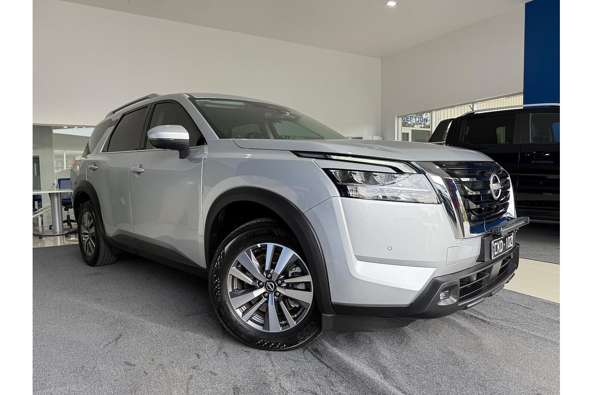 2023 Nissan Pathfinder Ti R53