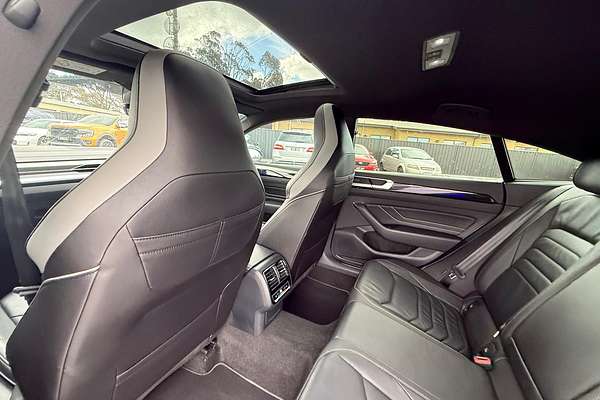 2023 Volkswagen Arteon 206TSI R-Line 3H