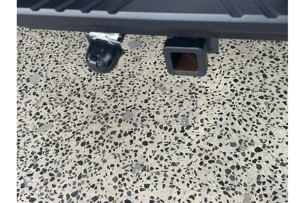 2017 Toyota Hilux Workmate GUN125R 4X4