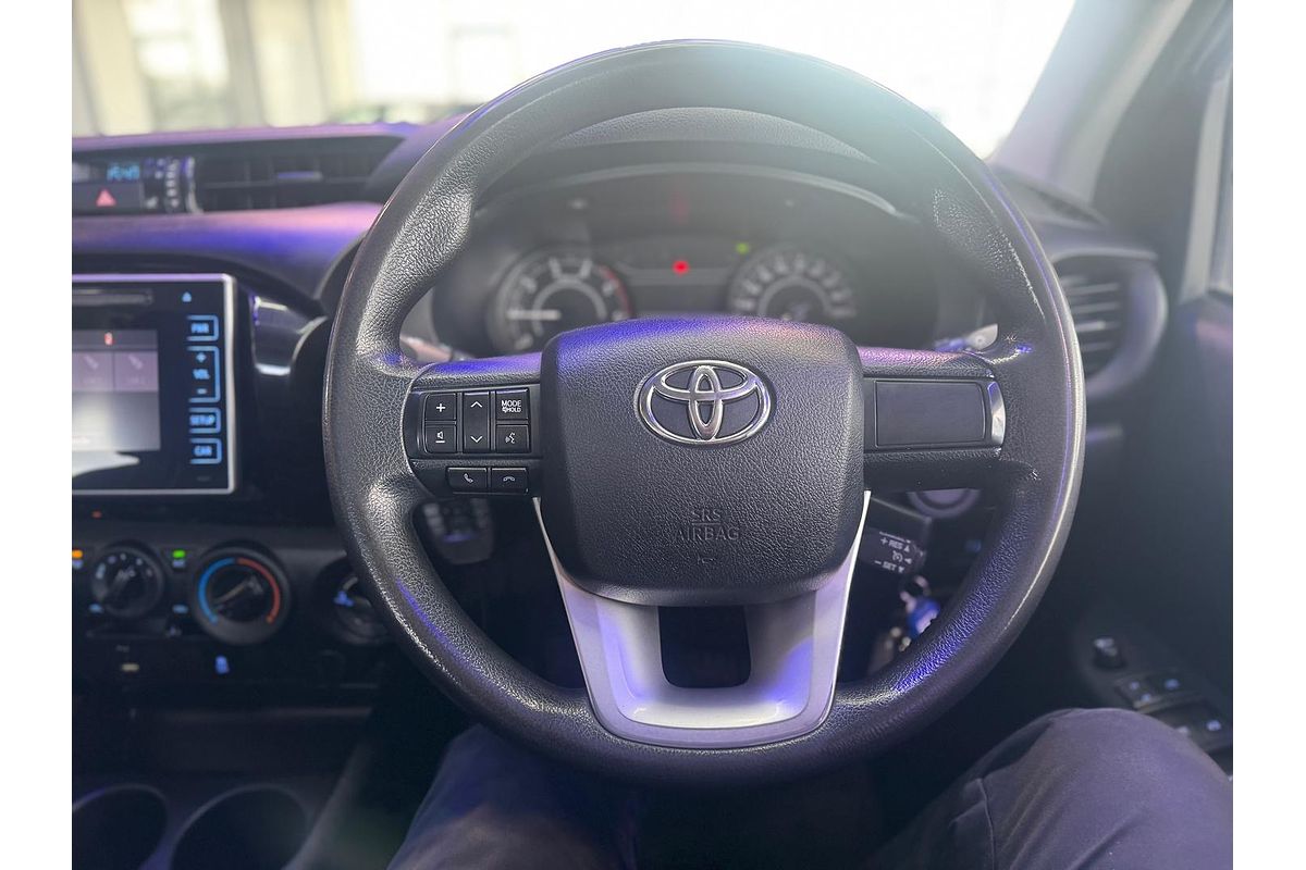 2017 Toyota Hilux Workmate GUN125R 4X4