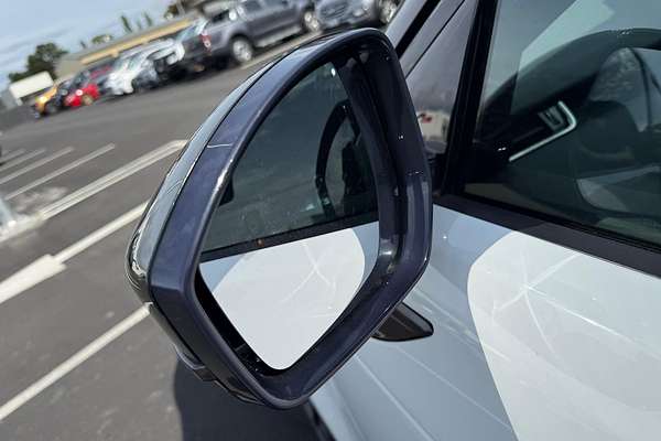 2021 Land Rover Range Rover Evoque P250 R-Dynamic SE L551