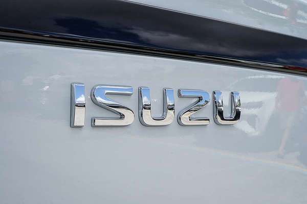 2025 Isuzu MU-X LS-T
