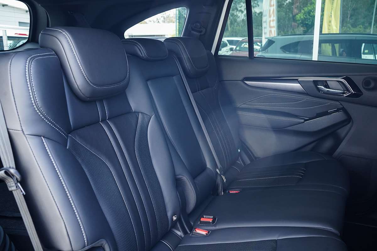 2025 Isuzu MU-X LS-T