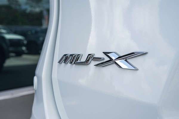 2025 Isuzu MU-X LS-T