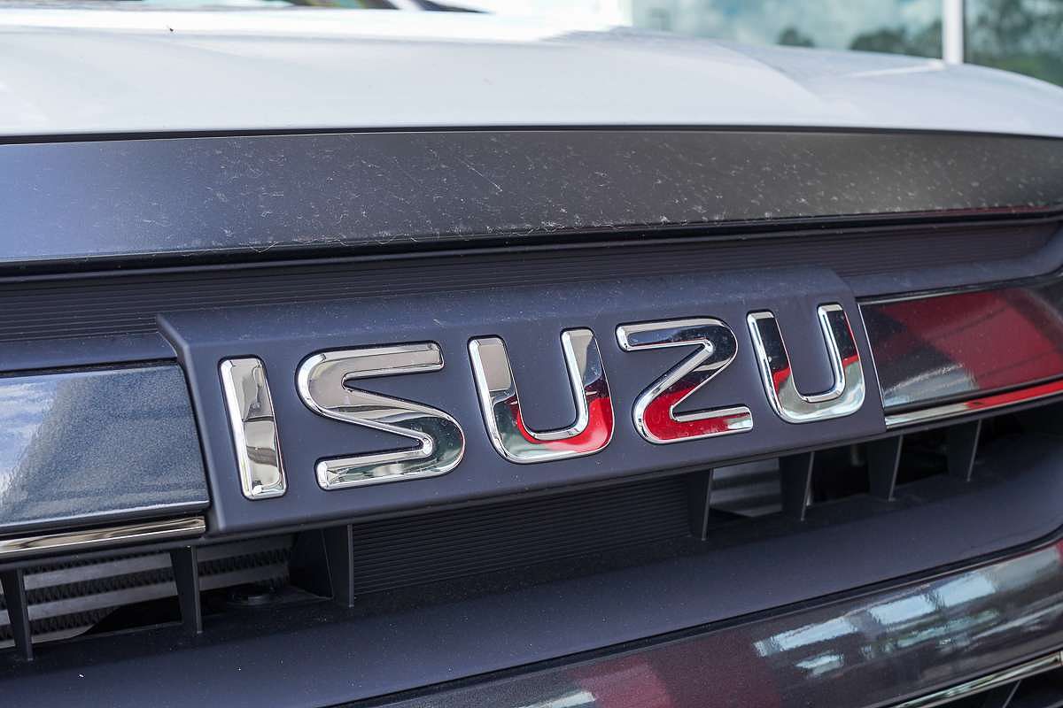 2025 Isuzu D-MAX X-TERRAIN 4X4
