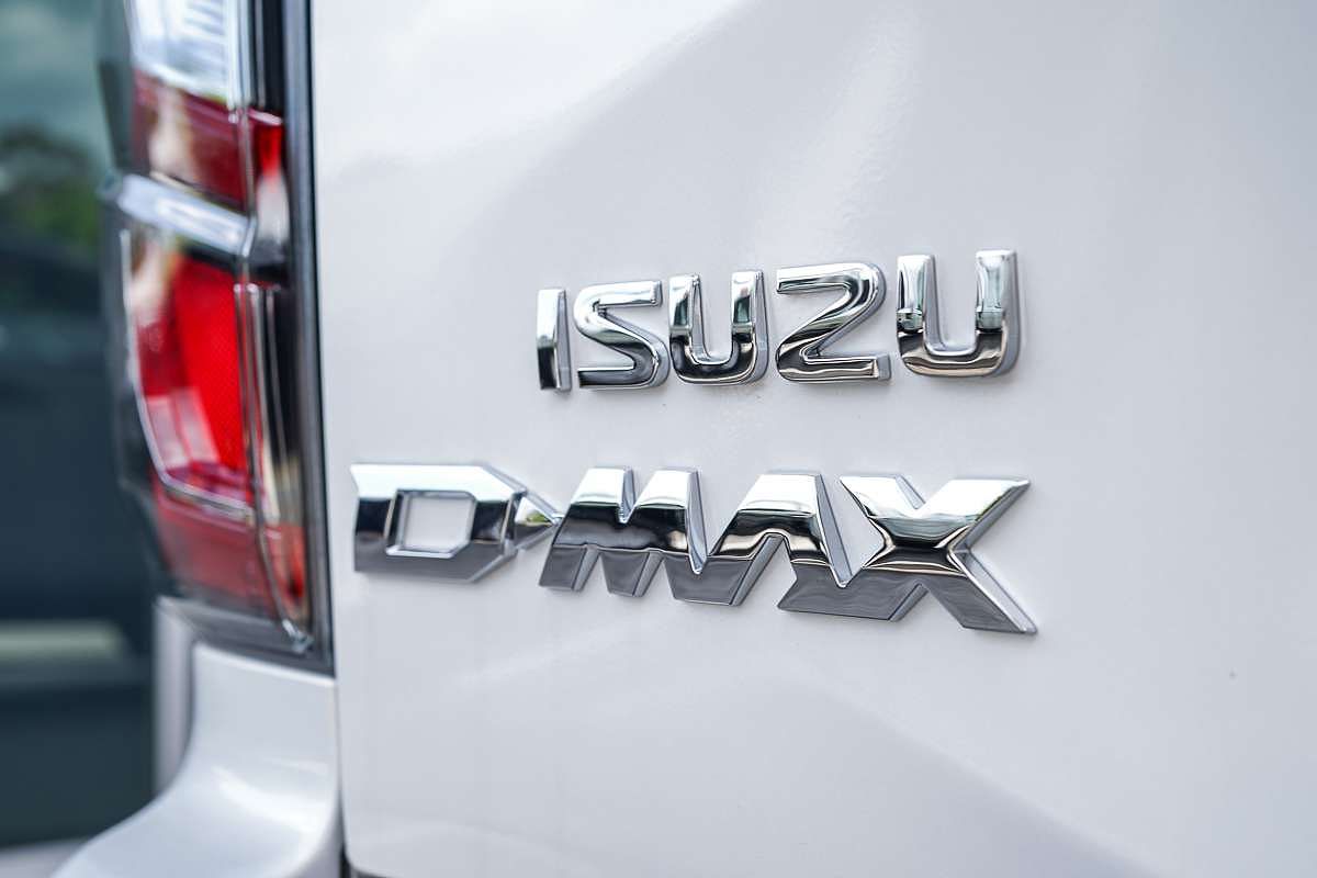 2025 Isuzu D-MAX X-TERRAIN 4X4