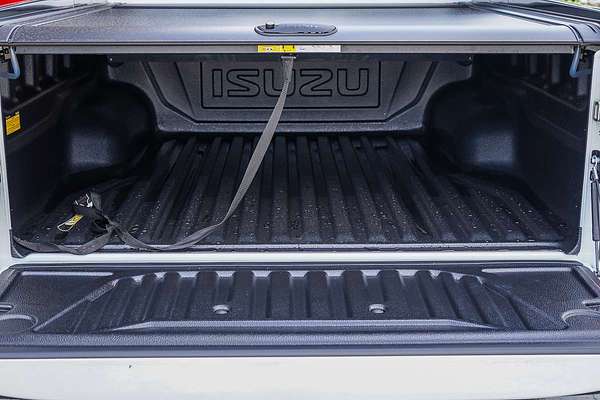 2025 Isuzu D-MAX X-TERRAIN 4X4