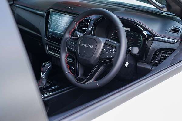 2025 Isuzu D-MAX X-TERRAIN 4X4