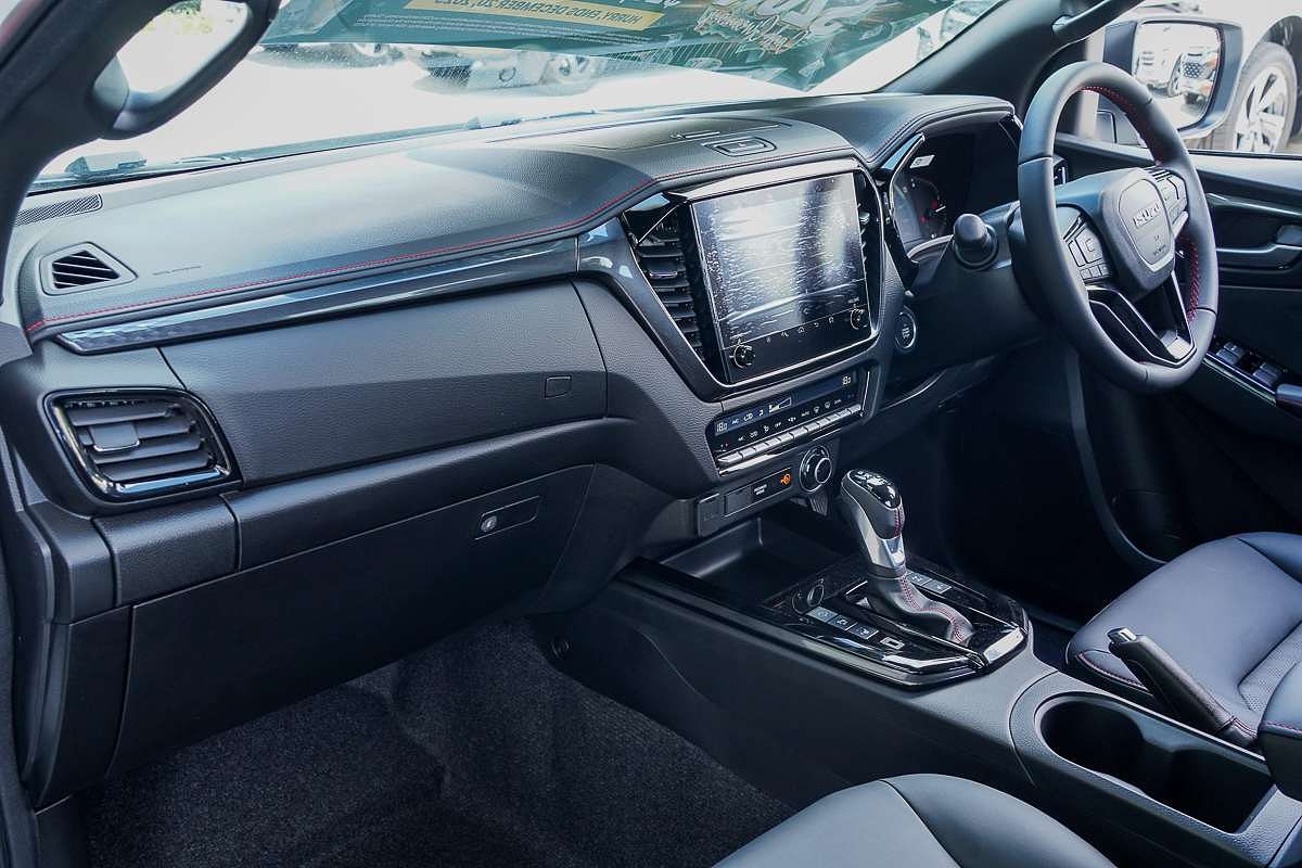 2025 Isuzu D-MAX X-TERRAIN 4X4