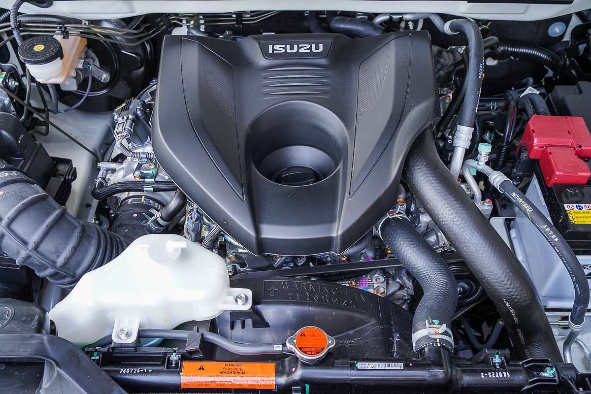 2025 Isuzu D-MAX X-TERRAIN 4X4