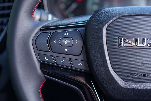 2025 Isuzu D-MAX X-TERRAIN 4X4