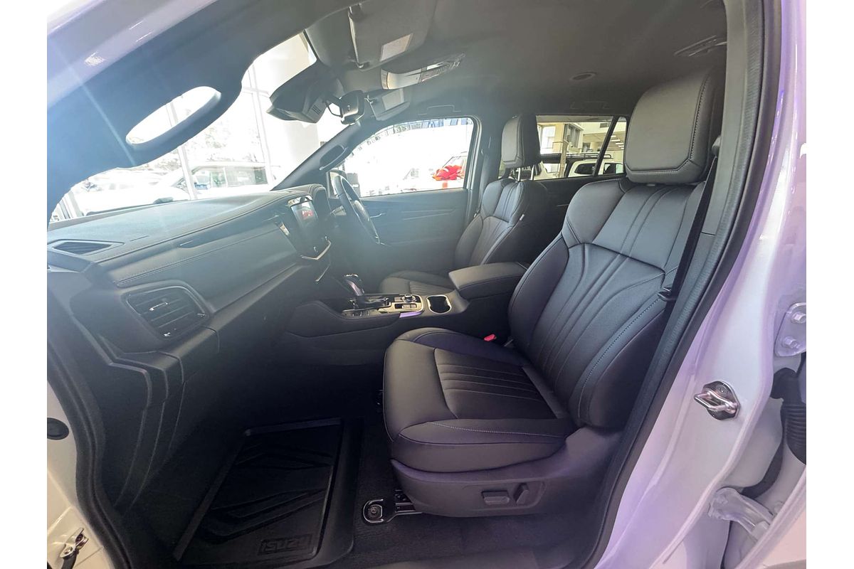2025 Isuzu MU-X LS-T