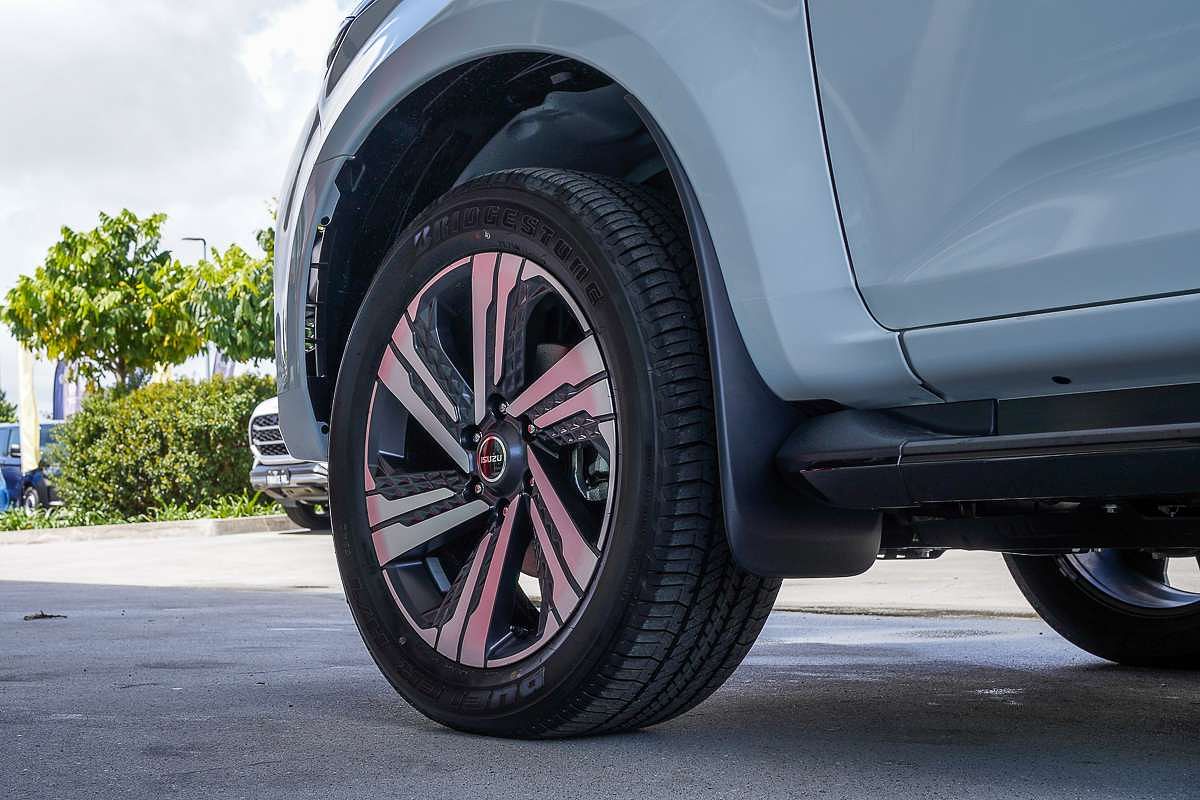 2025 Isuzu MU-X LS-T