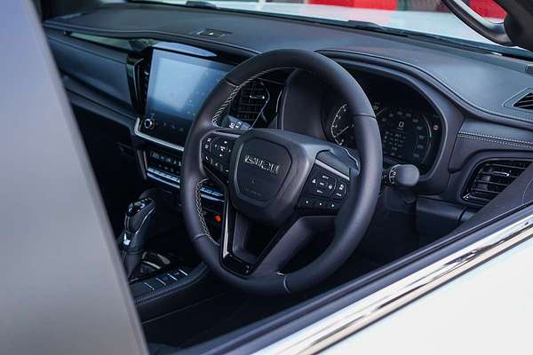 2025 Isuzu MU-X LS-T