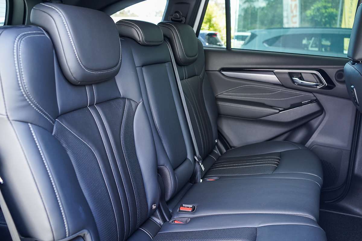 2025 Isuzu MU-X LS-T