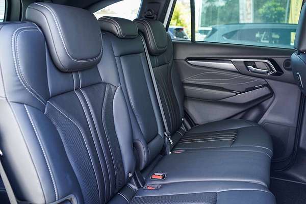 2025 Isuzu MU-X LS-T