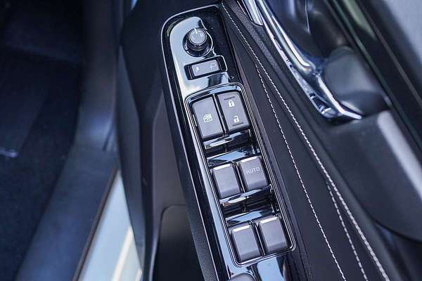 2025 Isuzu MU-X LS-T