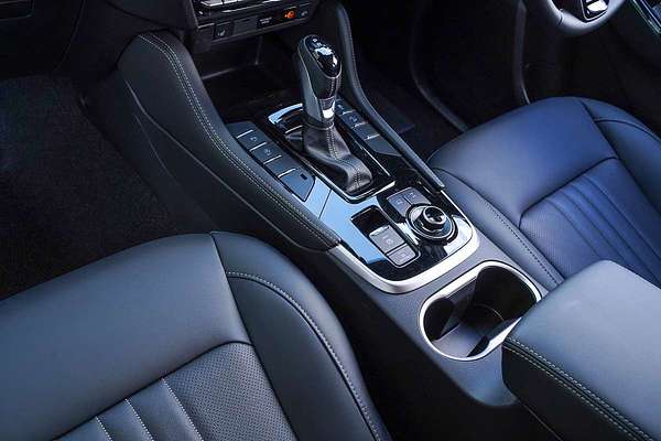 2025 Isuzu MU-X LS-T