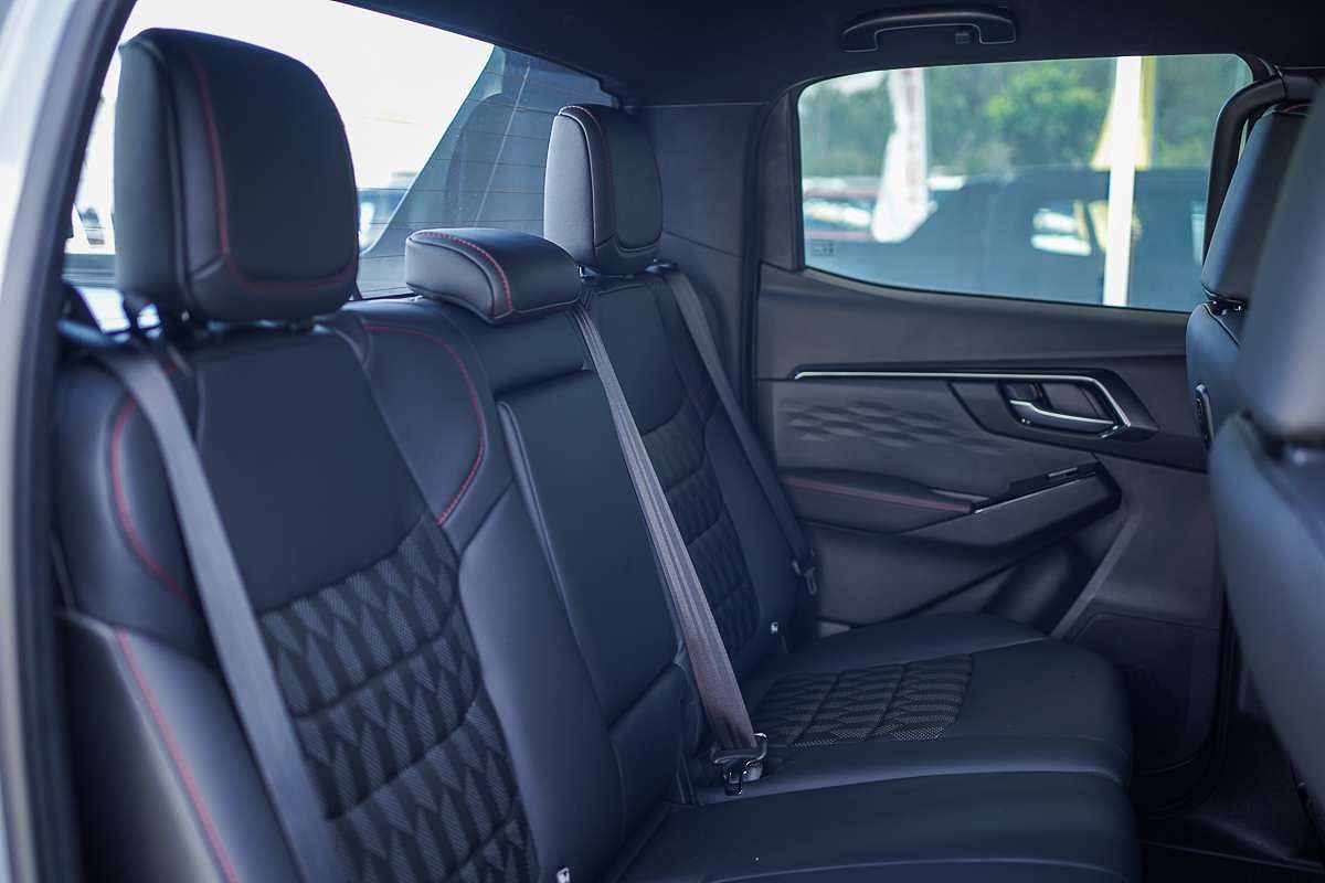 2025 Isuzu D-MAX X-TERRAIN 4X4