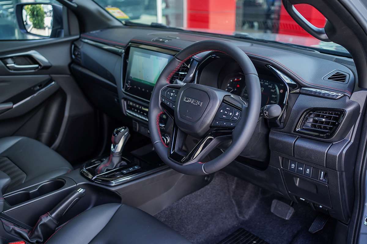 2025 Isuzu D-MAX X-TERRAIN 4X4